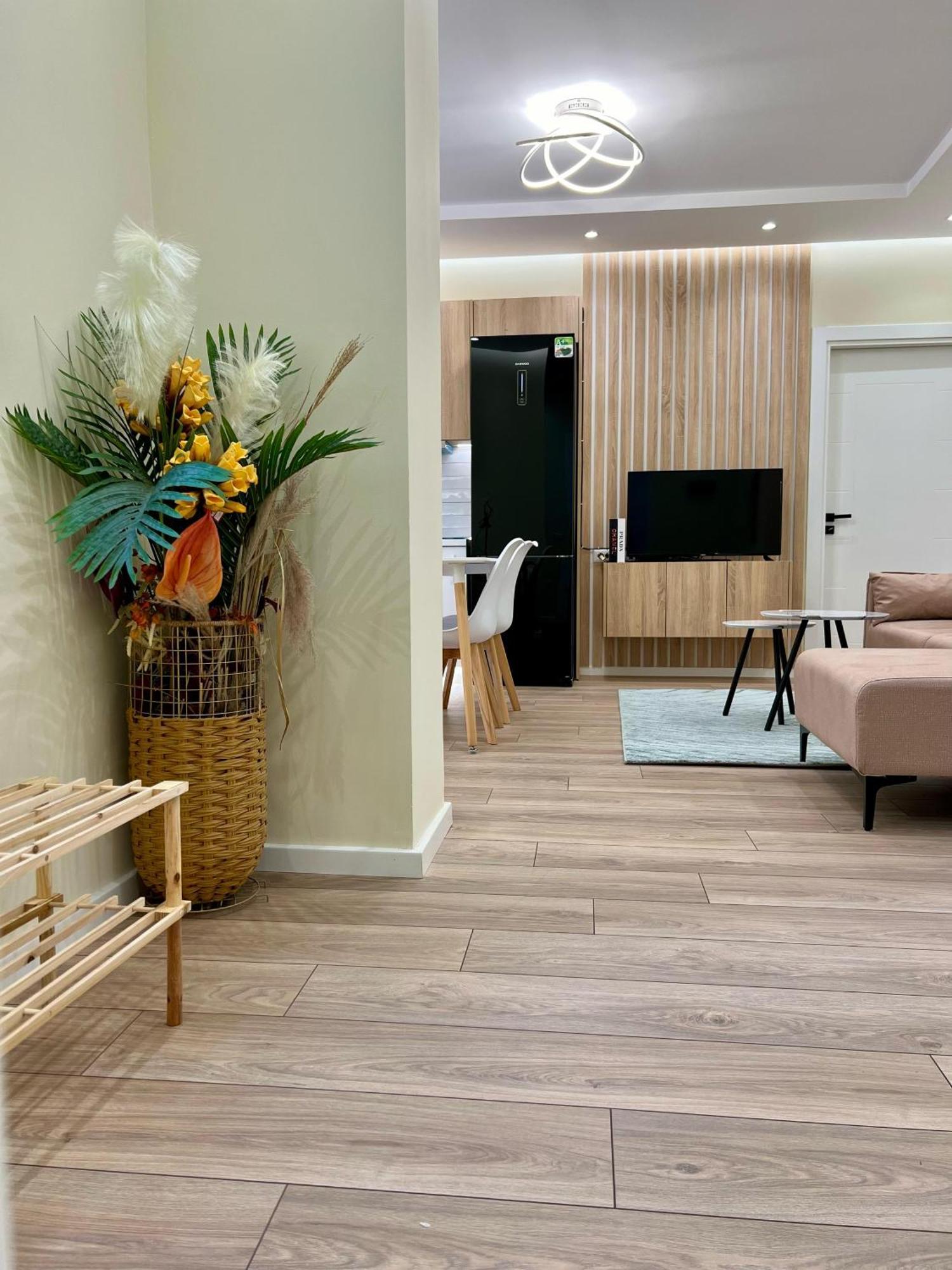 Metropolitan Charm: Cozy 1Br In 7Min To Skanderbeg Διαμέρισμα Τίρανα Εξωτερικό φωτογραφία