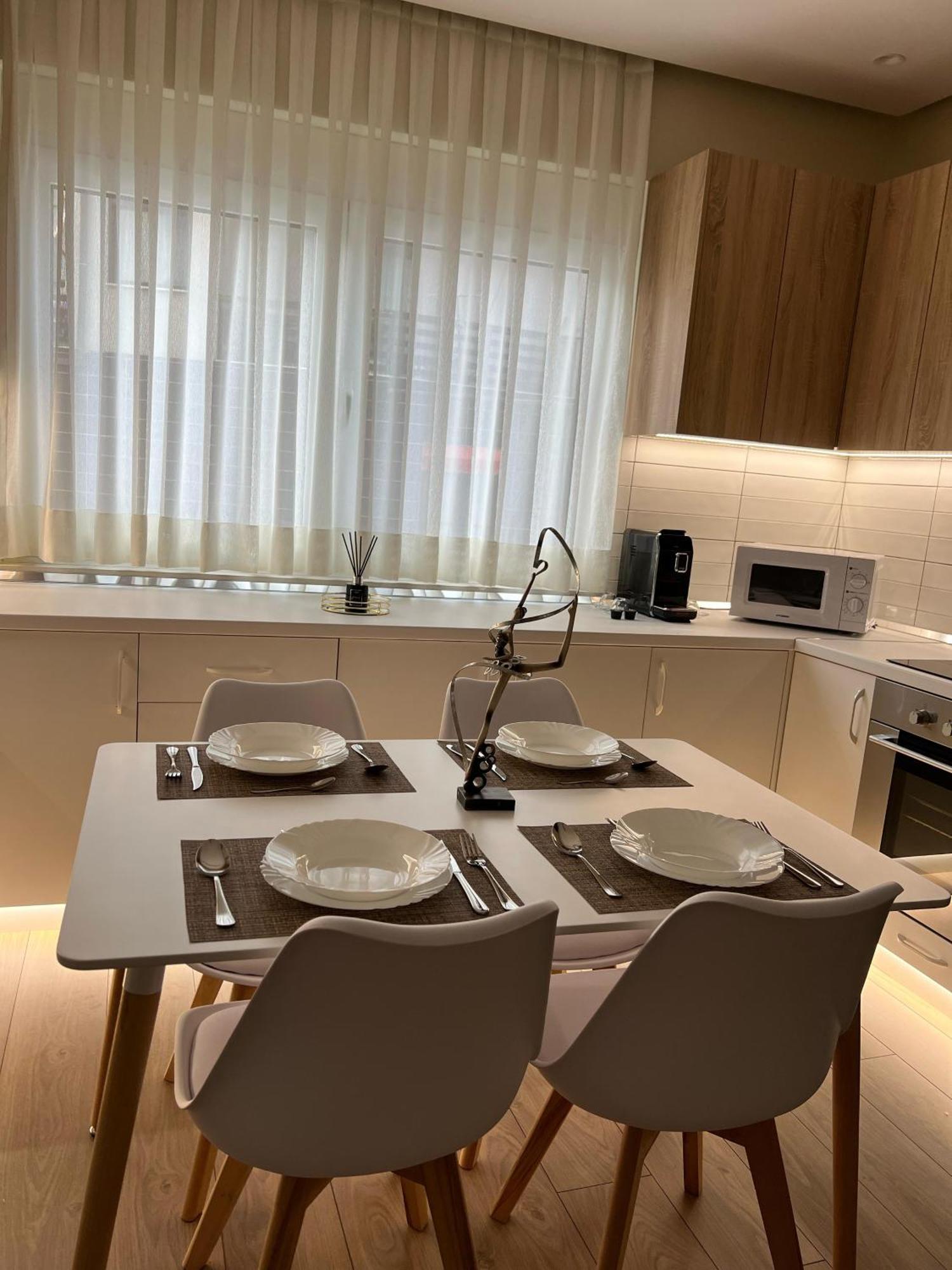 Metropolitan Charm: Cozy 1Br In 7Min To Skanderbeg Διαμέρισμα Τίρανα Εξωτερικό φωτογραφία